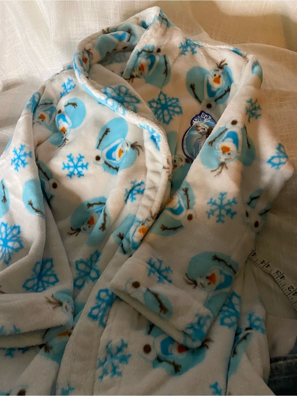 Disney Olaf Plush Fleece Robe - Blue, White & Brown Snowflake Motif